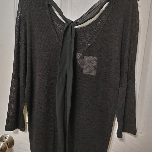 NWT BLACK & SILVER DRESSY SWEATER - Picture 5 of 6